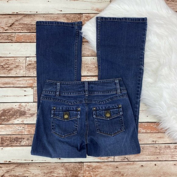CAbi Contemporary Fit Flare Wide Leg Jeans Size 2 - Picture 5 of 5